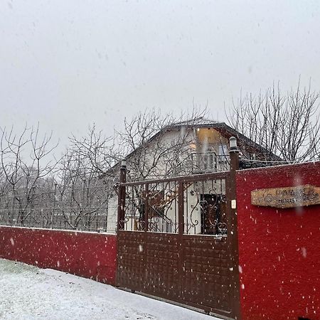 Riza Guest House Puke Zewnętrze zdjęcie