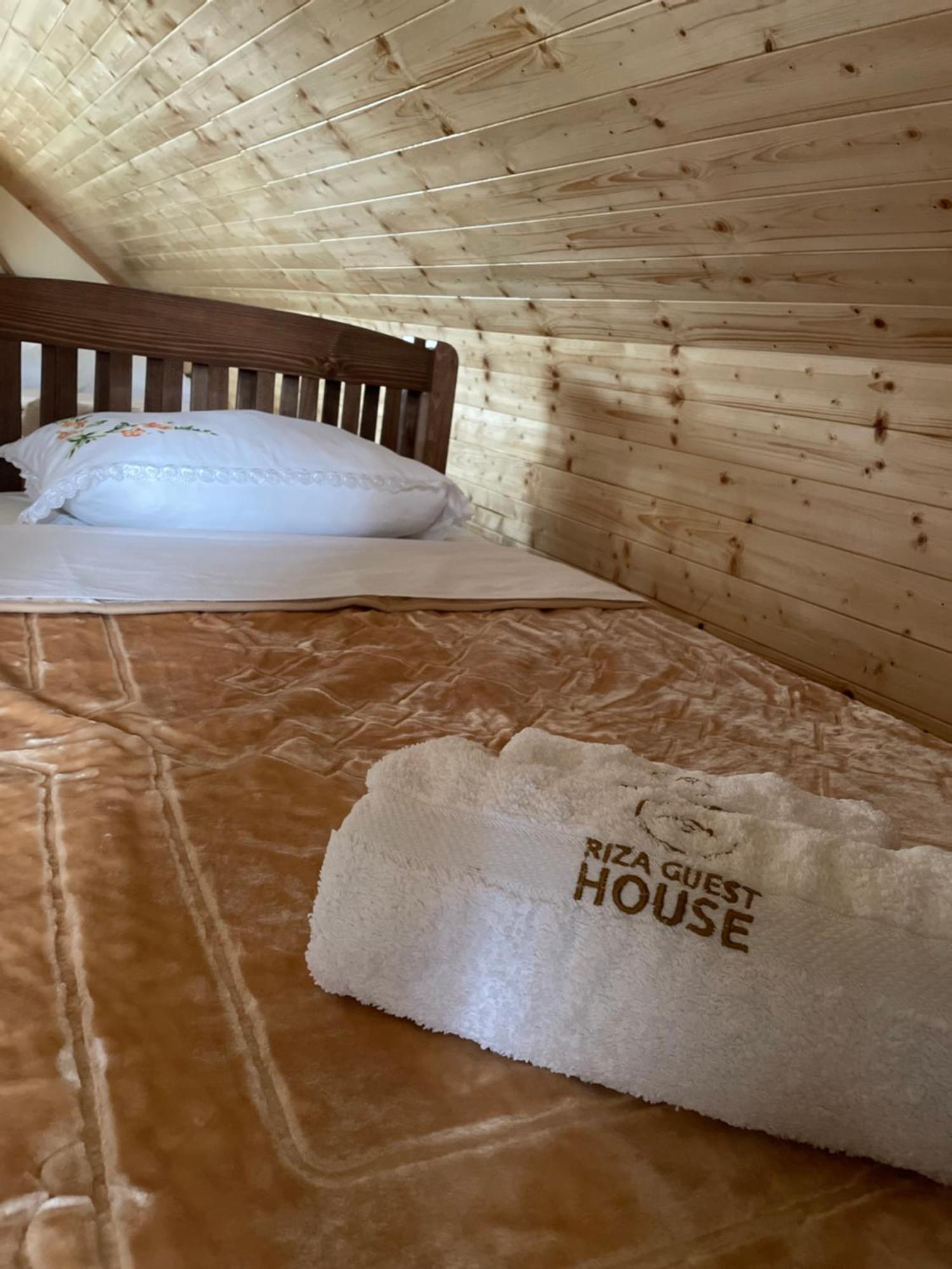 Riza Guest House Puke Zewnętrze zdjęcie